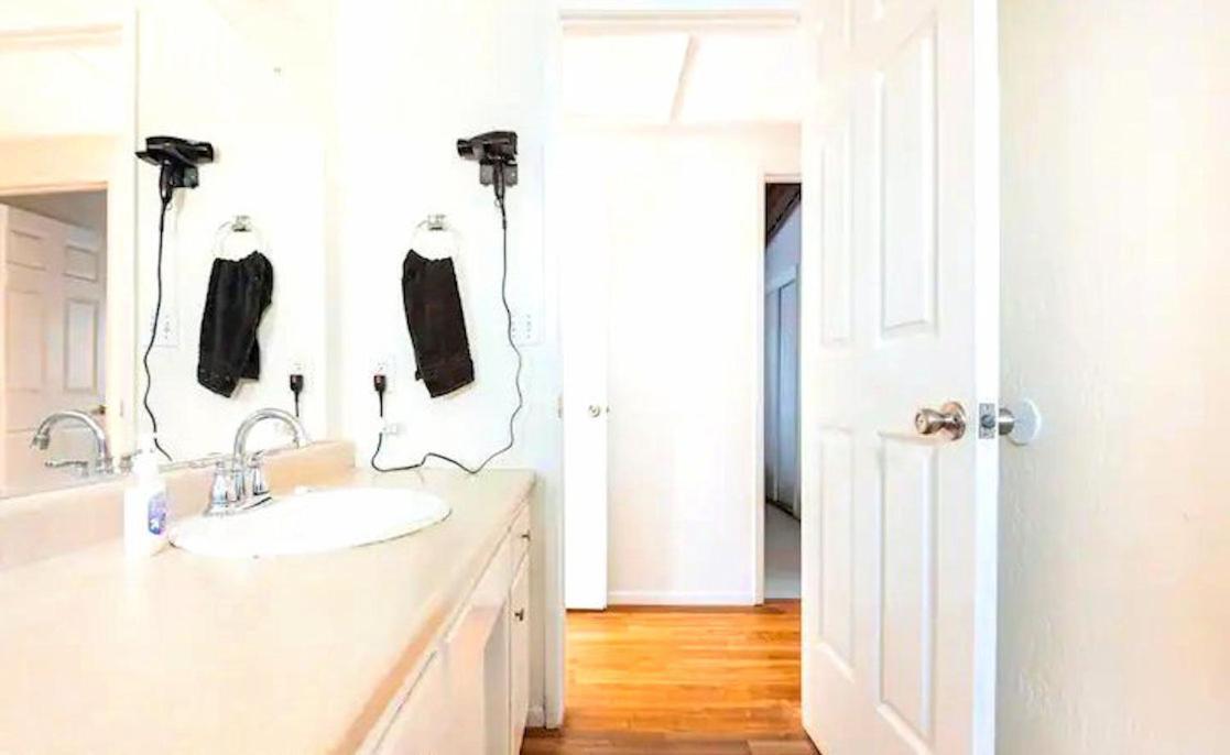 Oceano: Short Walk To Beach, 4 Bedroom 2 Bath, Private House! Across Street From Park & Pond 外观 照片